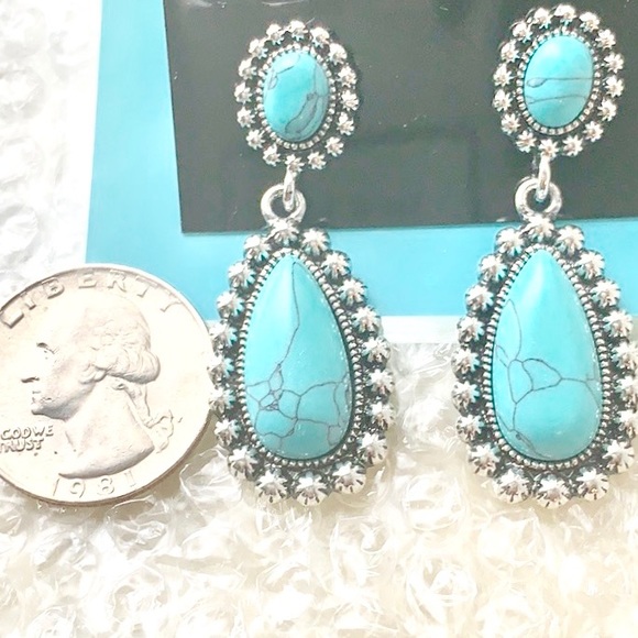 LAST! Sterling silver turquoise studded earrings - Picture 3 of 3